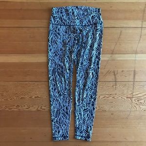 Lululemon size 10 Yoga Pants